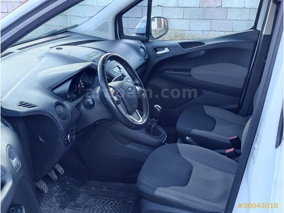 Galeriden Ford Tourneo Courier 1.5 TDCi Delux 2022 Model Van