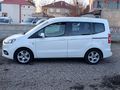 Galeriden Ford Tourneo Courier 1.5 TDCi Delux 2022 Model Van