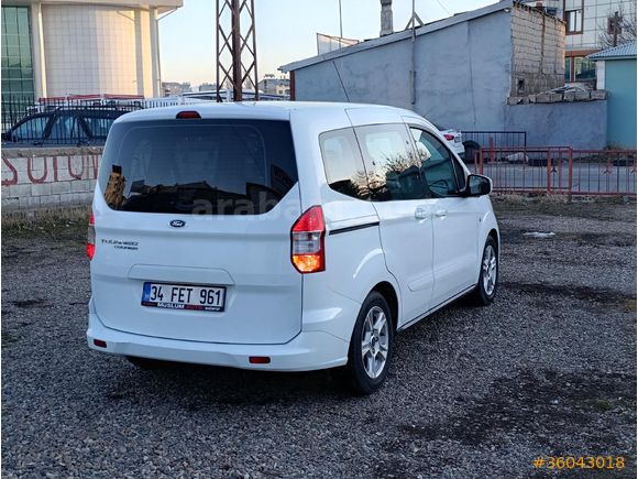 Galeriden Ford Tourneo Courier 1.5 TDCi Delux 2022 Model Van
