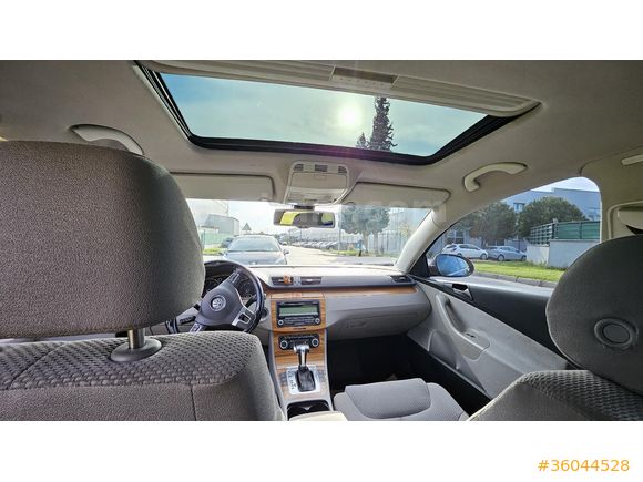 Sahibinden sunrooflu Volkswagen Passat Variant 1.4 TSi Comfortline 2011 Model