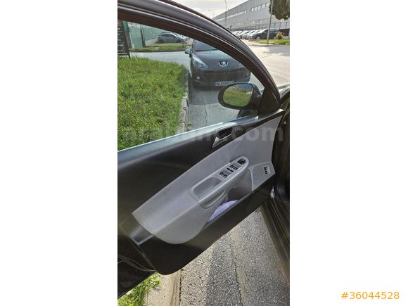 Sahibinden sunrooflu Volkswagen Passat Variant 1.4 TSi Comfortline 2011 Model