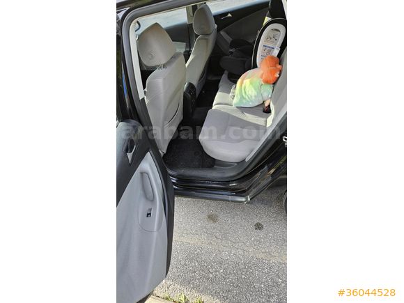 Sahibinden sunrooflu Volkswagen Passat Variant 1.4 TSi Comfortline 2011 Model