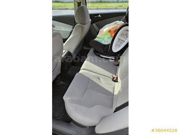Sahibinden sunrooflu Volkswagen Passat Variant 1.4 TSi Comfortline 2011 Model