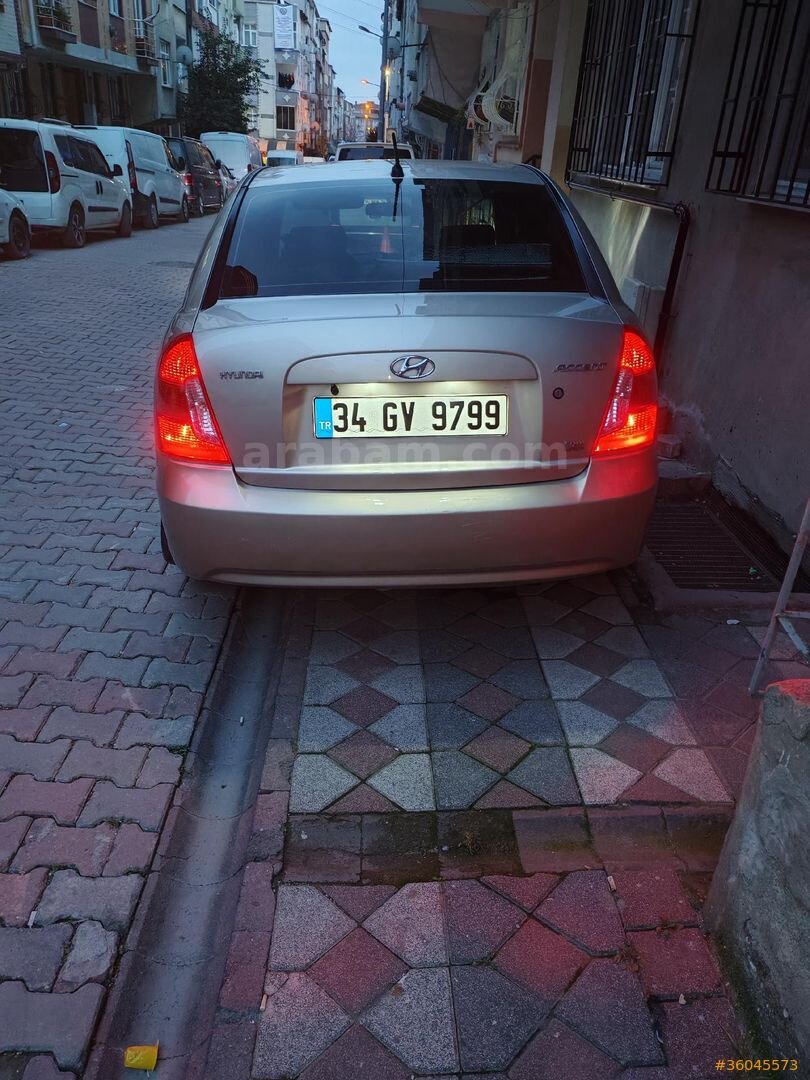 Sahibinden Hyundai Accent Era 1.5 CRDi-VGT Team 2010 Model İstanbul 128.000 km Kahverengi 3