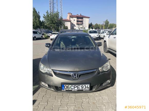Sahibinden Honda Civic 1.6 Dream 2008 Model  303,500 km Yeşil (metalik)