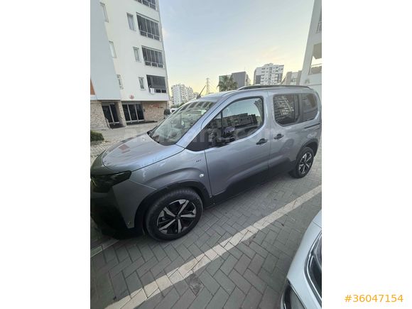 Sahibinden Peugeot Rifter 1.5 BlueHDI GT 2025 Model 