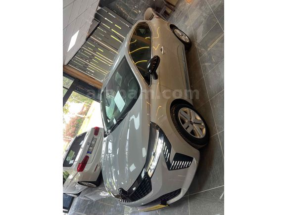 RENAULT CLİO 1.0 TCE EVOLUTION 2025 MODEL