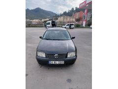2004 Model aracım toplam 10 bin hasar kayıt var km orijinal vitesler de vuruldu yok geçişler çok güzel motor yağ yakma yok.alan kişiye hayırlı olsun