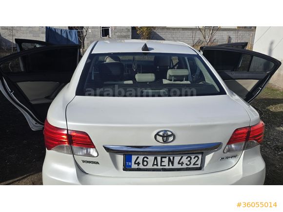 Sahibinden Toyota Avensis 1.6 Elegant Extra 2014 Model
