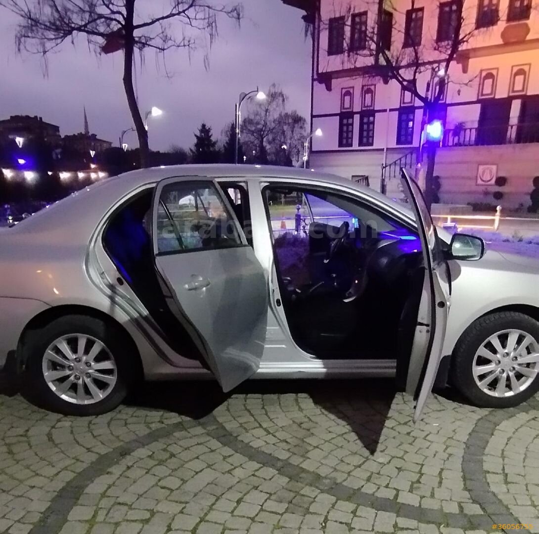 Sahibinden Toyota Corolla 1.33 Comfort 2011 Model Ankara 237.500 km Gri (Gümüş) 3