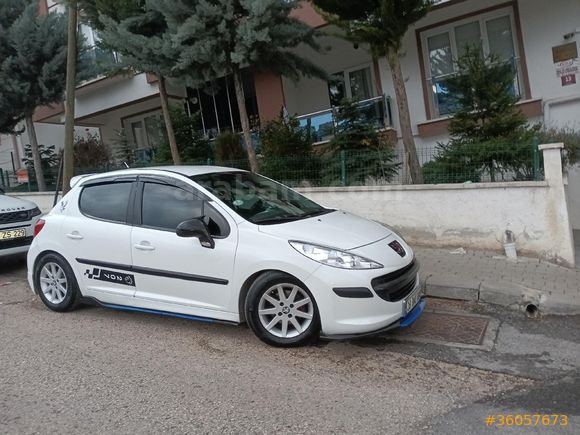 Sahibinden Peugeot 207 1.4 VTi Trendy 2008 Model  247 km Beyaz