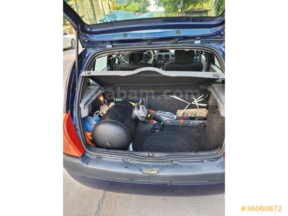 Sahibinden Renault Clio 1.4 RTA 2001 Model