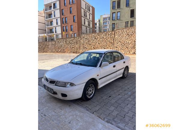 Sahibinden Mitsubishi Carisma 1.6 GLX 2000 Model