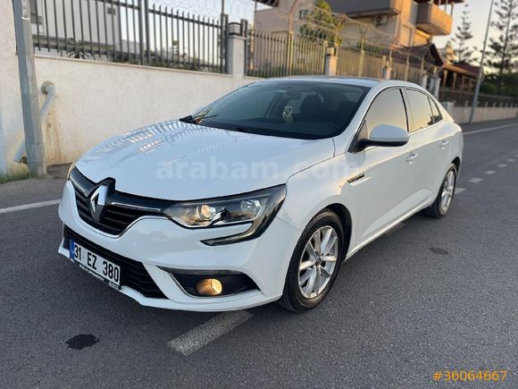 Sahibinden Renault Megane 1.5 Blue DCI Touch 2020 Model