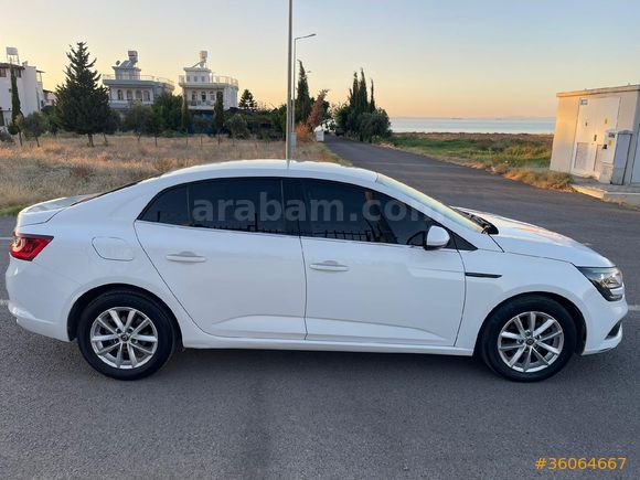Sahibinden Renault Megane 1.5 Blue DCI Touch 2020 Model