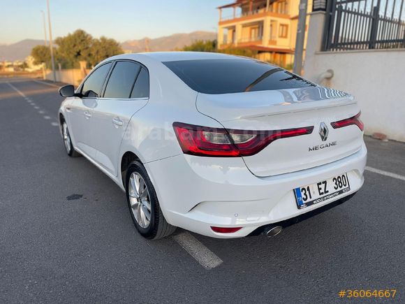 Sahibinden Renault Megane 1.5 Blue DCI Touch 2020 Model