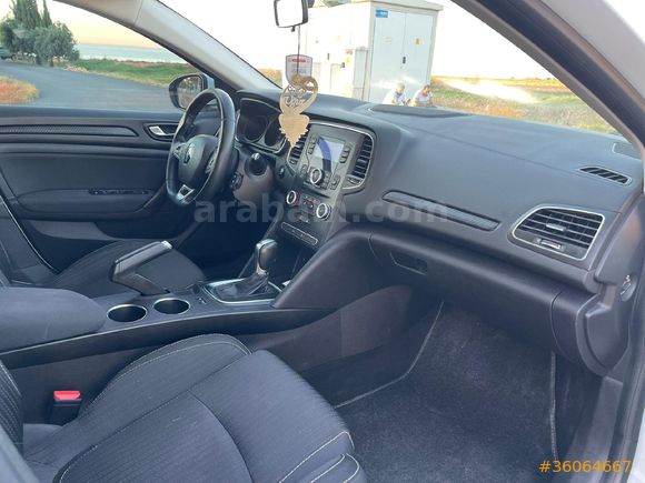Sahibinden Renault Megane 1.5 Blue DCI Touch 2020 Model