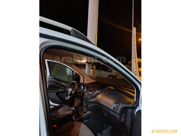Sahibinden Ford Tourneo Courier 1.5 TDCi Trend 2015 Model