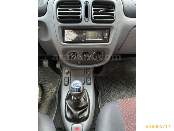 Sahibinden Renault Clio 1.4 RNA 2001 Model