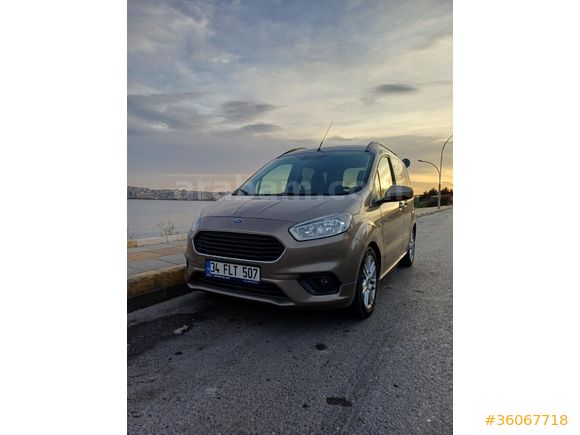 Sahibinden Ford Tourneo Courier 1.5 TDCi Titanium 2022 Model