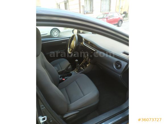 servis bakımlı Toyota Corolla 1.33 Life 2017 Model