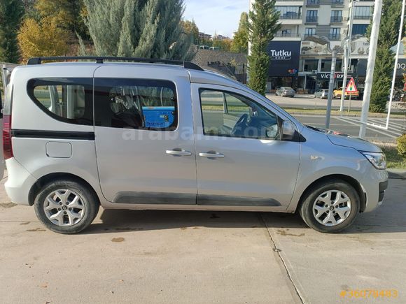 Sahibinden Renault Express Combi 1.5 BlueDCI Touch 2024 Model