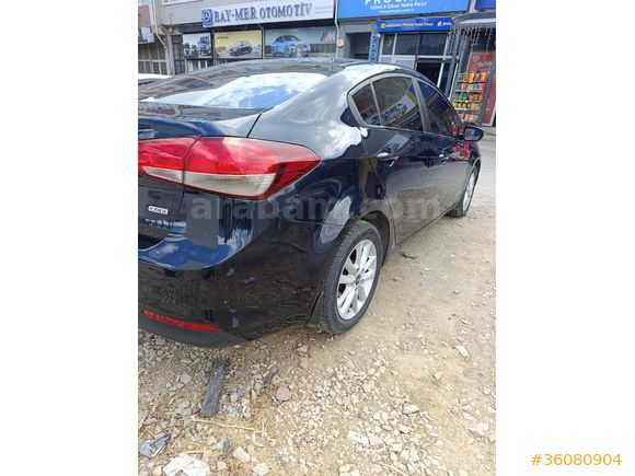 Sahibinden Kia Cerato 1.6 CRDi Concept Techno 2017 Model temiz araç