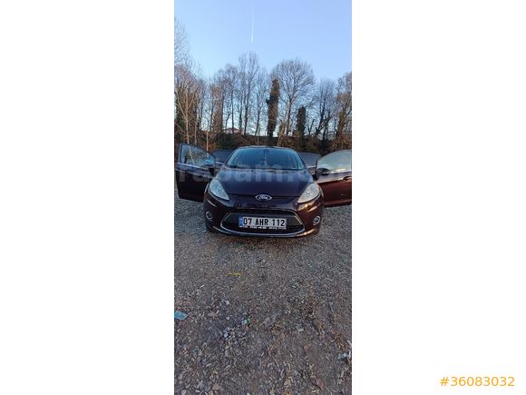 Sahibinden Ford Fiesta 1.4 Titanium 2011 Model