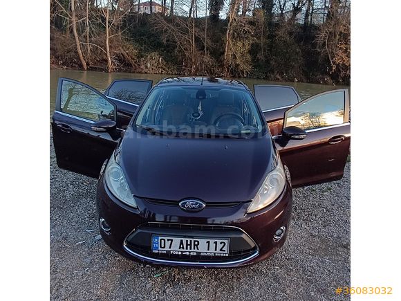 Sahibinden Ford Fiesta 1.4 Titanium 2011 Model