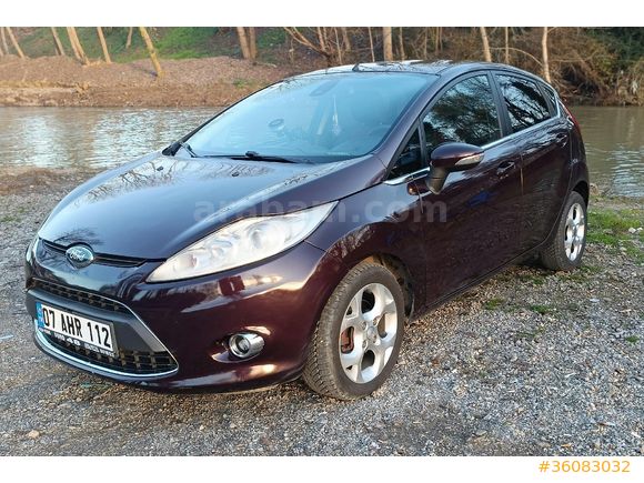 Sahibinden Ford Fiesta 1.4 Titanium 2011 Model