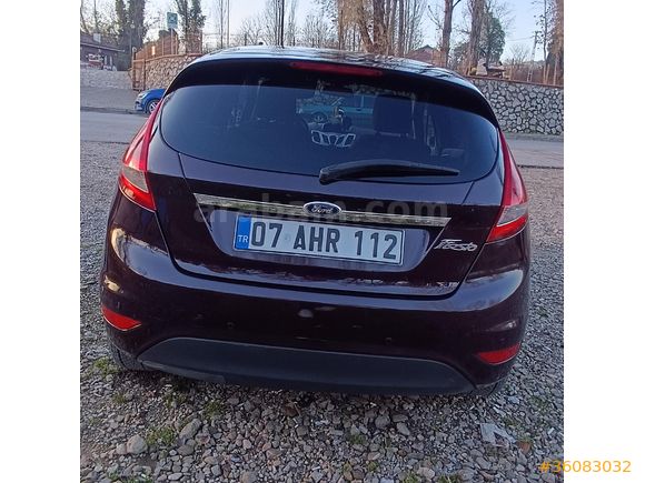 Sahibinden Ford Fiesta 1.4 Titanium 2011 Model