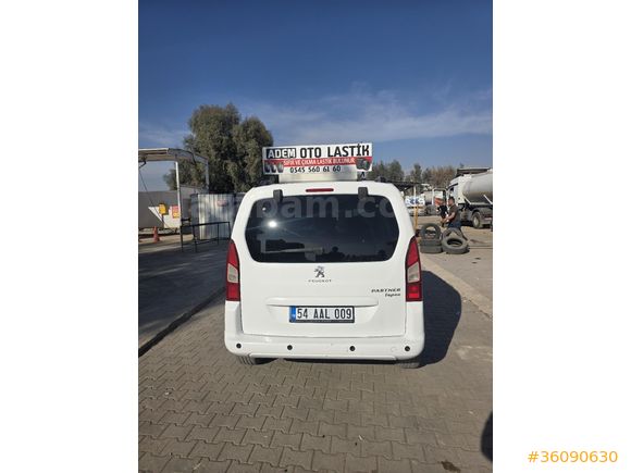 HATASIZ BOYASIZ SIFIR AYARINDA EN  FULL PAKET  1.6 HDI Allure 2017 Model 2018 çıkışlı
