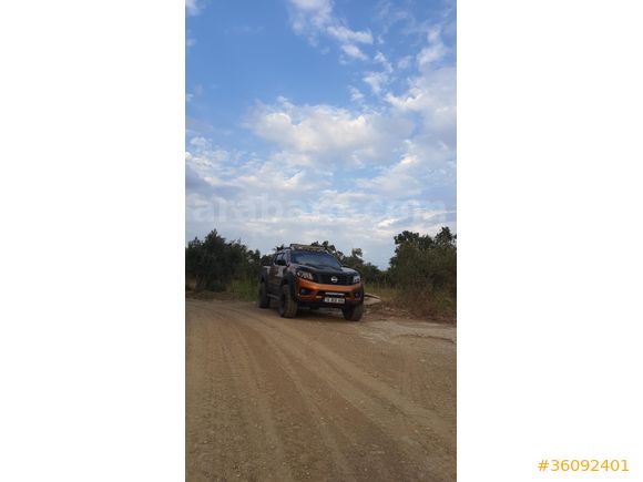 Japon Tankeri Nissan Navara  4x4