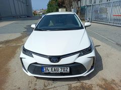 Sahibinden Toyota Corolla 1.8 Hybrid Dream 2021 Model