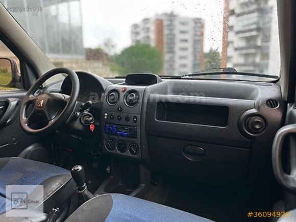 PEUGEOT PARTNER / ÇİFT SÜRGÜ TEK BAGAJ / KLİMALI EN DOLUSU