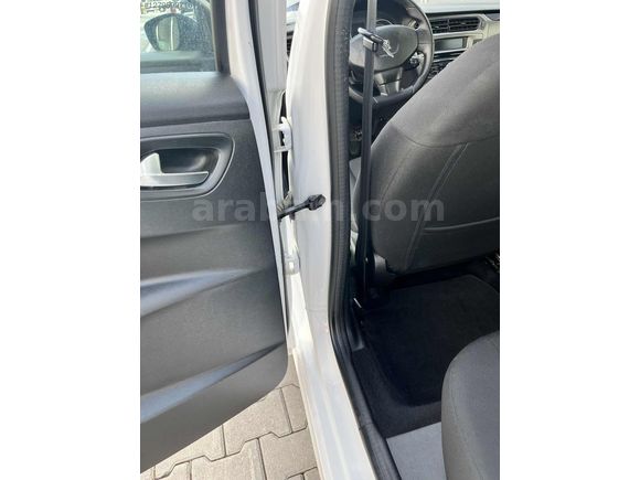 BAŞAK OTOMOTİV den 301 Kredi kartına 12 taksit