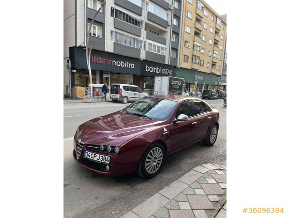Galeriden Alfa Romeo 159 1.9 JTS Distinctive 2006 Model Kocaeli