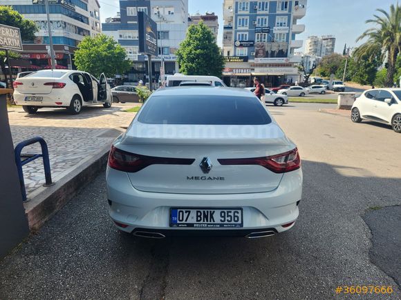DELUXE OTOMOTİV'DEN 2025 MEGANE - 1.3 TCE OTOMATİK