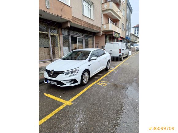 Sahibinden Renault Megane 1.3 TCe Joy Comfort 2022 Model