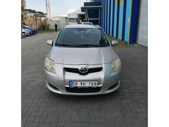 Sahibinden Toyota Auris 1.4 D-4D Comfort 2008 Model