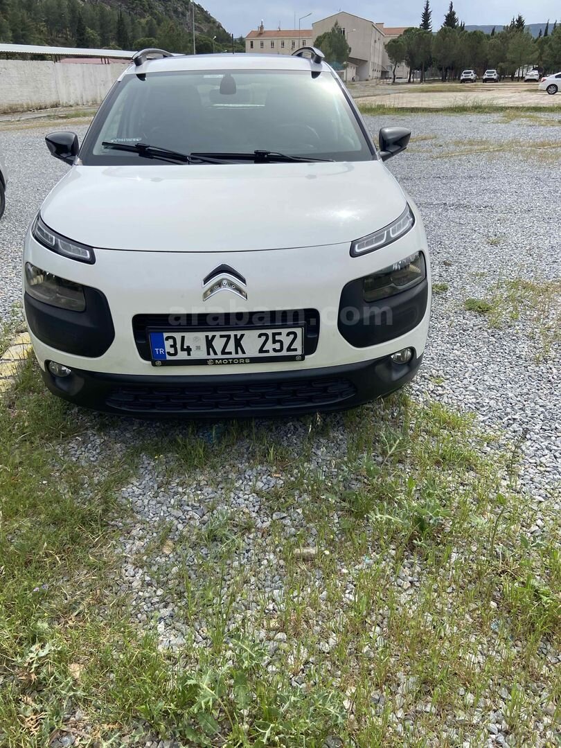 Sahibinden Citroen C4 Cactus 1.2 e-VTI Shine 2014 Model 147.000 km Beyaz 3