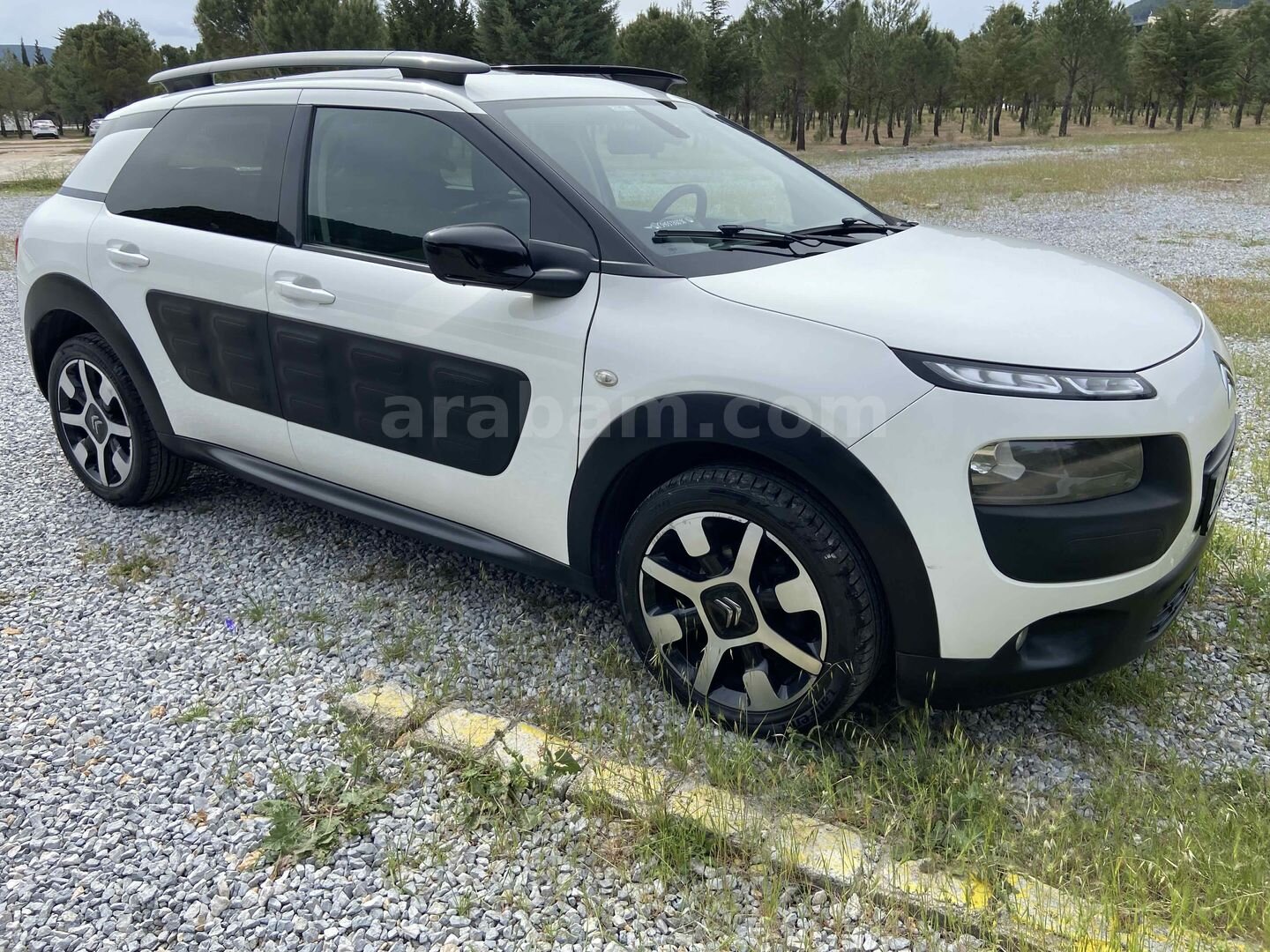 Sahibinden Citroen C4 Cactus 1.2 e-VTI Shine 2014 Model 147.000 km Beyaz 4