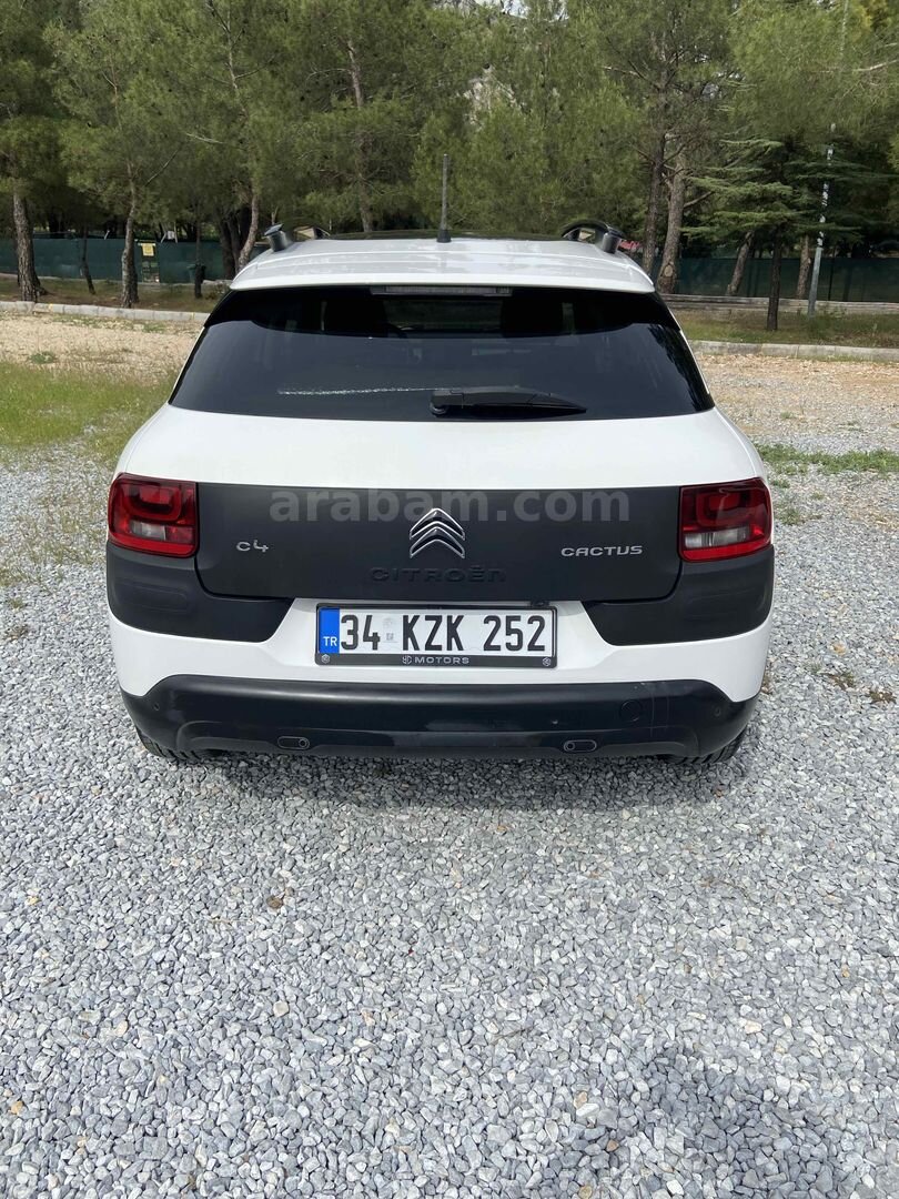 Sahibinden Citroen C4 Cactus 1.2 e-VTI Shine 2014 Model 147.000 km Beyaz 5