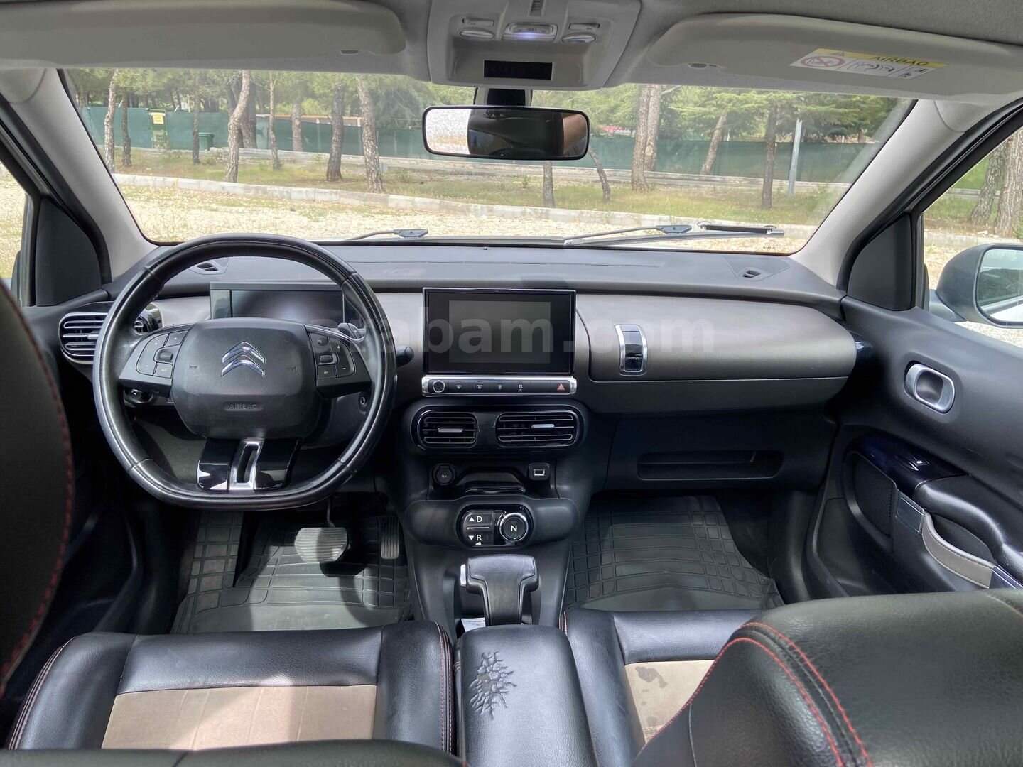 Sahibinden Citroen C4 Cactus 1.2 e-VTI Shine 2014 Model 147.000 km Beyaz 7