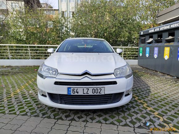 ACİL İKİNCİ SAHİBİNDEN TEMİZ BAKIMLI DÜŞÜK KM C5 1.6 HDI DİZEL
