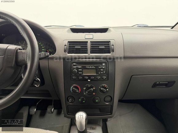 İLK ELDEN 204 BİN KM DELUX ÇİFT SÜRGÜ TEK KAPI DEĞİŞENSİZ KLİMA