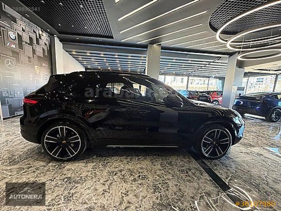 AUTONERJİ'DEN 2022 PORSCHE CAYENNE 3.0PLATİNUM EDİTİON TURBOJANT