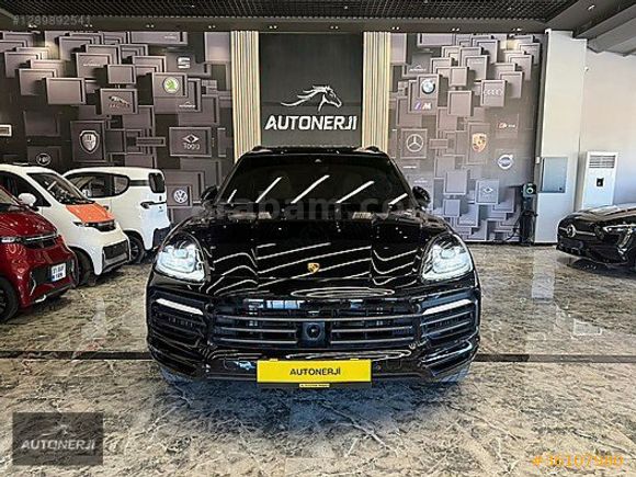 AUTONERJİ'DEN 2022 PORSCHE CAYENNE 3.0PLATİNUM EDİTİON TURBOJANT
