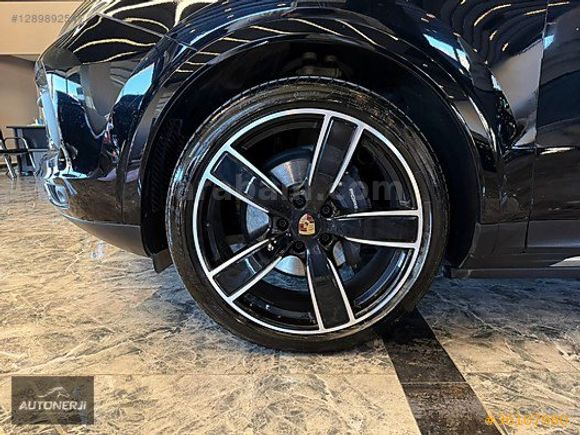 AUTONERJİ'DEN 2022 PORSCHE CAYENNE 3.0PLATİNUM EDİTİON TURBOJANT