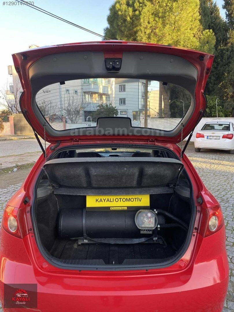 Galeriden Chevrolet Lacetti 1.4 SE 2006 Model İzmir 221.000 km Kırmızı 3